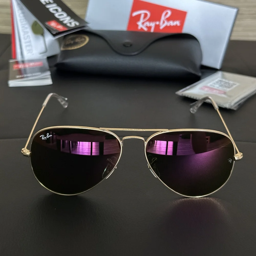 Ray-Ban Aviator Sunglasses with Purple-Pink Mirrored Lenses and Gold Frame